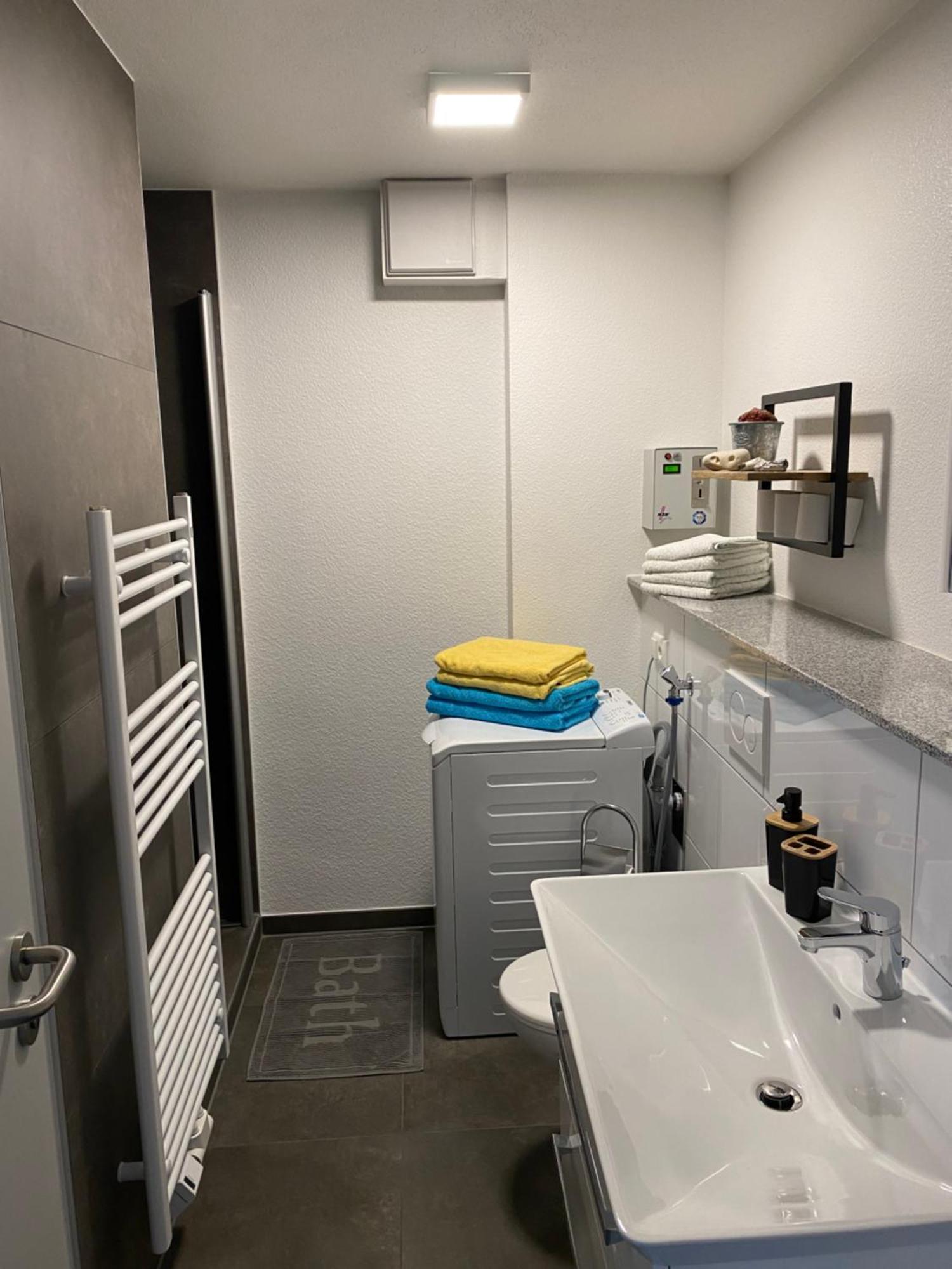 Naturnahe Schoene Neu Gestaltete Ferienwohnung Wurselen Luaran gambar
